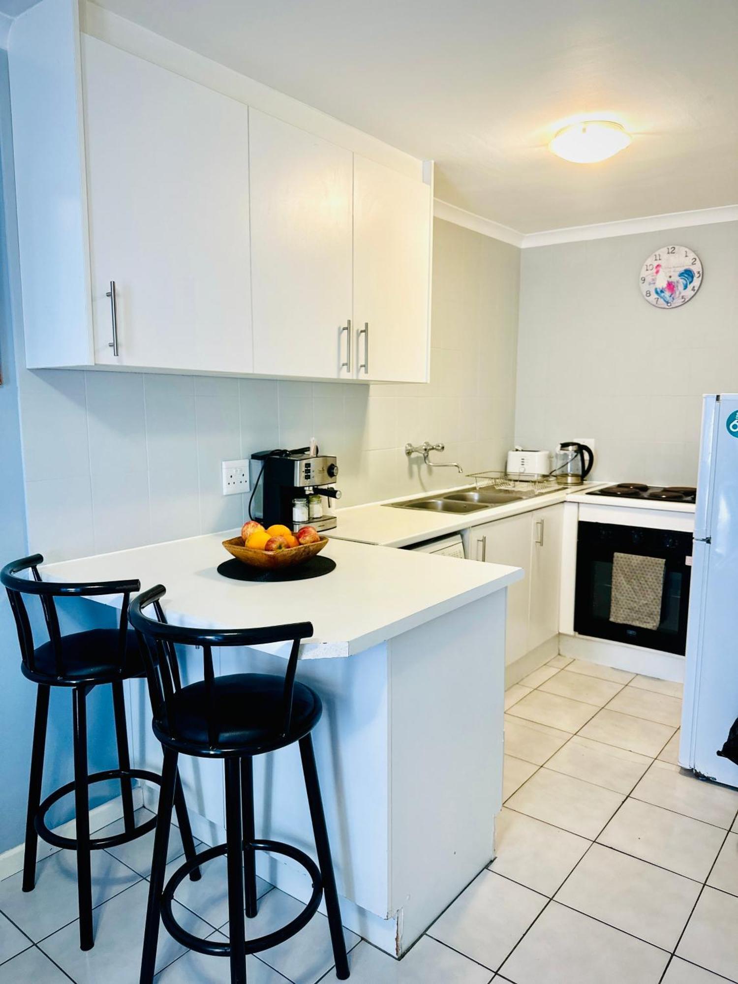Caline Vip Apartments, Beach Close Bloubergstrand Exterior photo