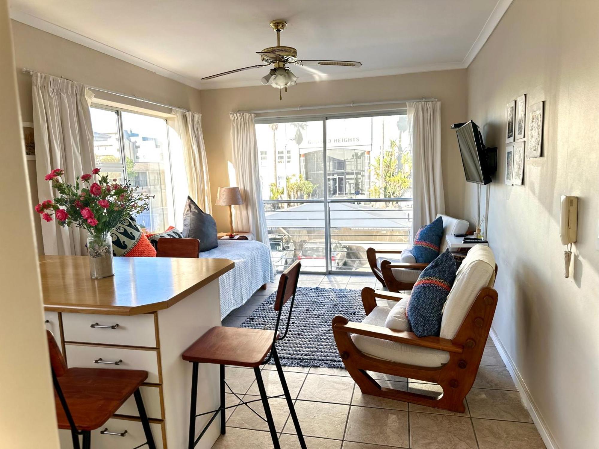Caline Vip Apartments, Beach Close Bloubergstrand Exterior photo